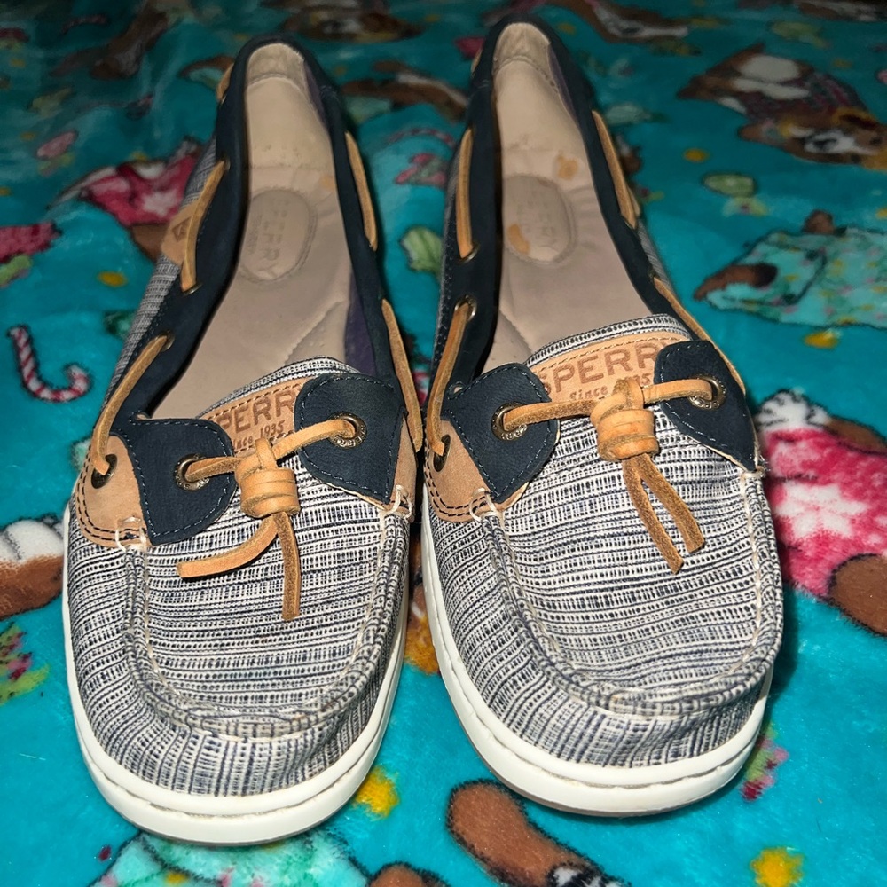 Sperry women’s 8.5 navy boat shoes